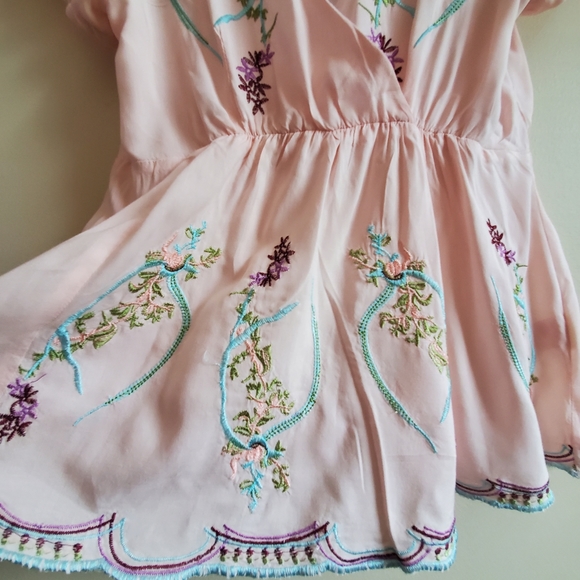 Pura Vida embroidered cotton pink top tie back, empire waist - Picture 3 of 7